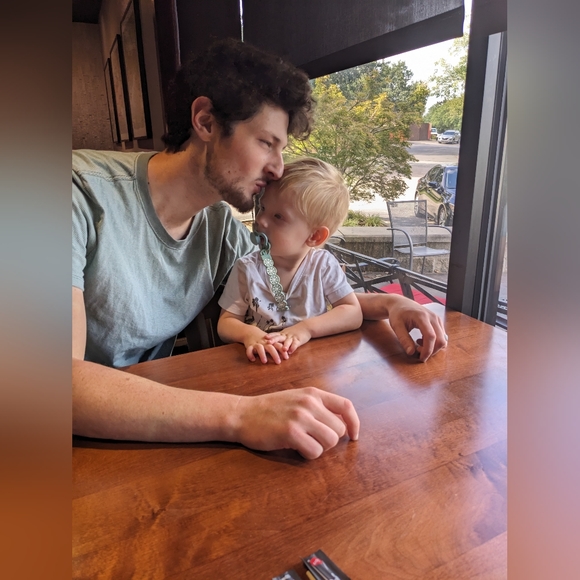 Meet your Posher, Meg - Picture 2 of 6